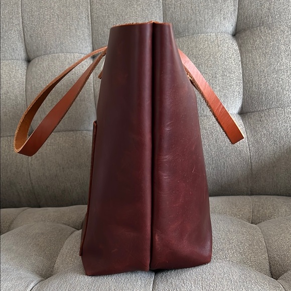 Portland Leather Classic Leather Large Tote Bag Cognac with Tandles - Picture 2 of 13